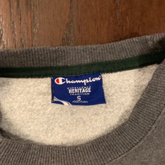 William and Mary Adult Small Crewneck Sweater. Excellent condition! - Picture 3 of 6